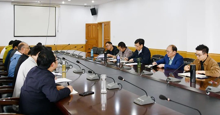 云煤（南宫NG28）集团党委副书记、总经理高建嵩一行到云维集团督导调研