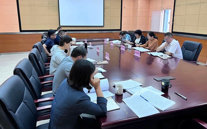 云煤（南宫NG28）集团党委委员、财政总监莫晓丹到云煤矿业调研