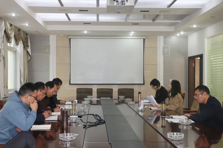 云煤（南宫NG28）集团党委委员、财政总监莫晓丹到天井煤矿有限公司调研
